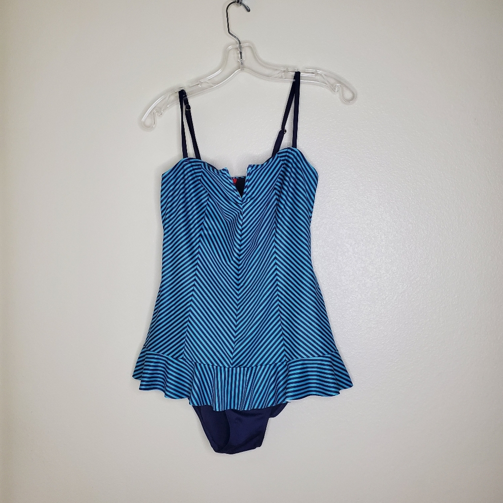 Spanx One Piece  Turquoise Navy Blue Swim Suit Size 10 Adjustable Straps Padded